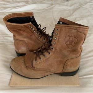 Ariat men’s leather boots size 8 lace up western